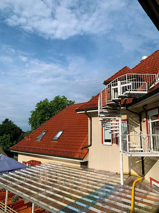 Hotel Birkenwerder Екстериор снимка